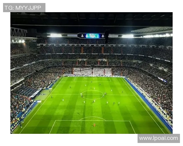 十七位足球明星的传奇故事与他们在绿茵场上的辉煌成就解析