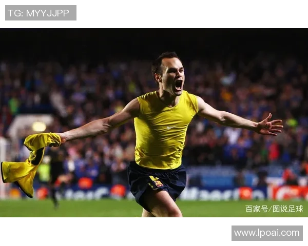 探讨足球明星中红牌最少的传奇球员及其职业生涯表现