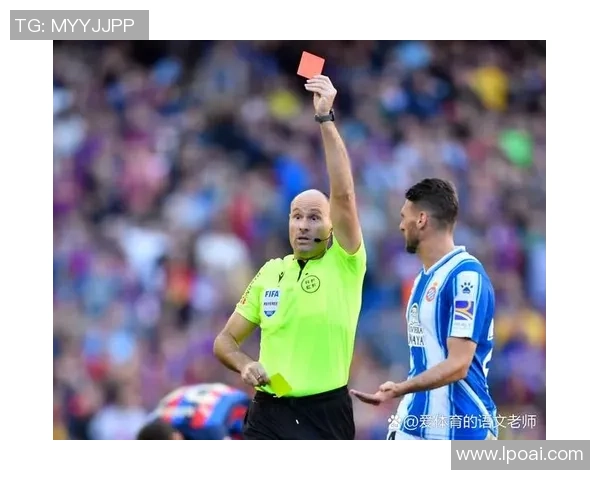 武汉足球队以56分领跑冠军赛积分榜展现强劲实力